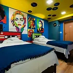 Hostel Good Times House *