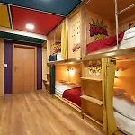 Hostel Good Times House