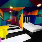 Hostel Good Times House *