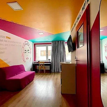 Good Times House Hostel *