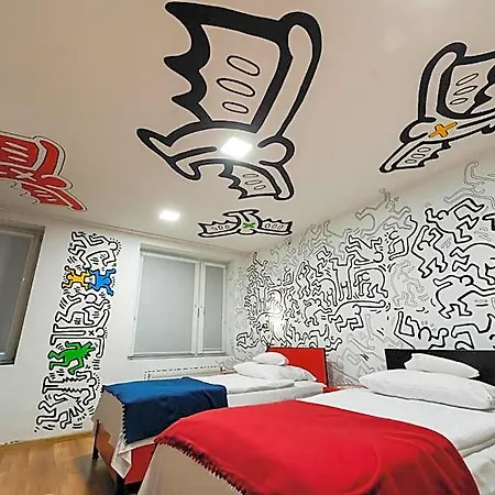 Hostel Good Times House *