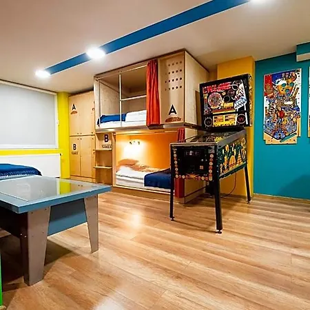 Hostel Good Times House *
