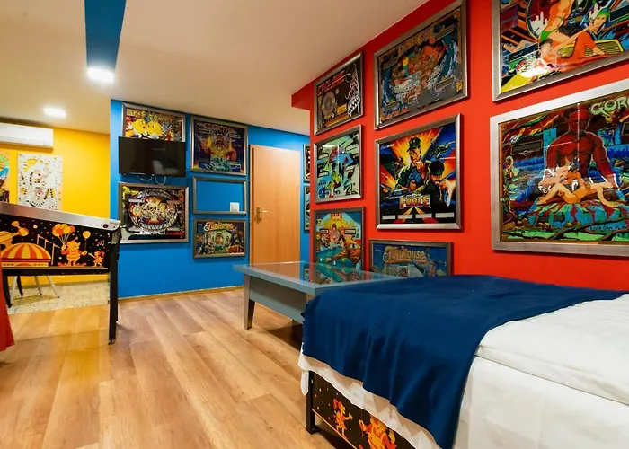 Hostel Good Times House