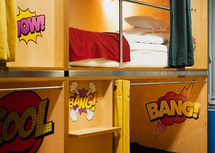 Hostel Good Times House