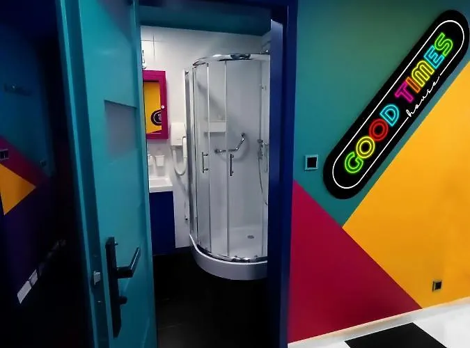 Good Times House Hostel Κατοβίτσε