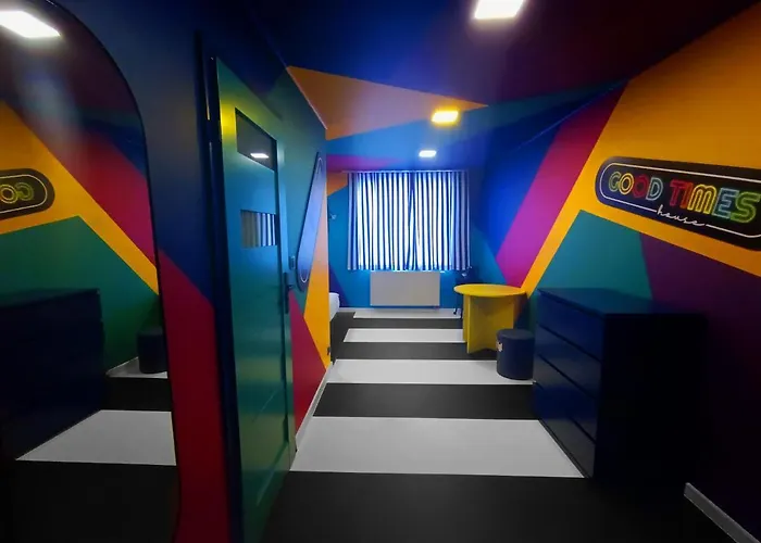 Good Times House Hostel *