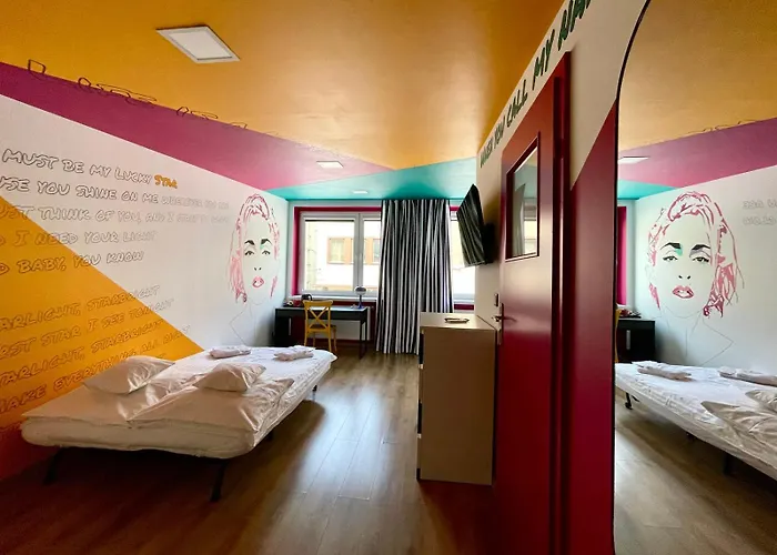 Good Times House Hostel *